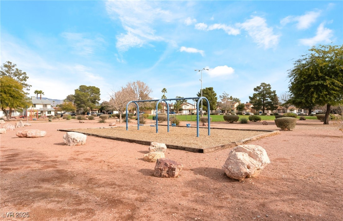 6513 Deadwood Road Las Vegas, NV 89108 - Photo 38 of 38