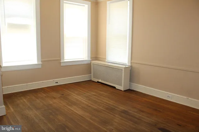 $925 | 983 East Philadelphia Street, York, PA 17403