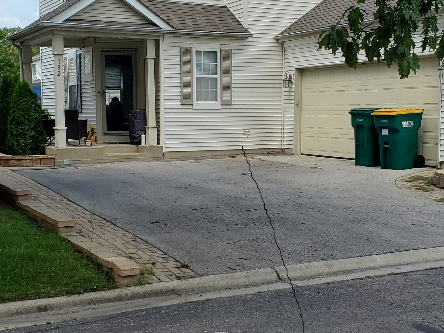 132 Calendula Court Romeoville, IL 60446 - Photo 2 of 13 Gallery Image 2