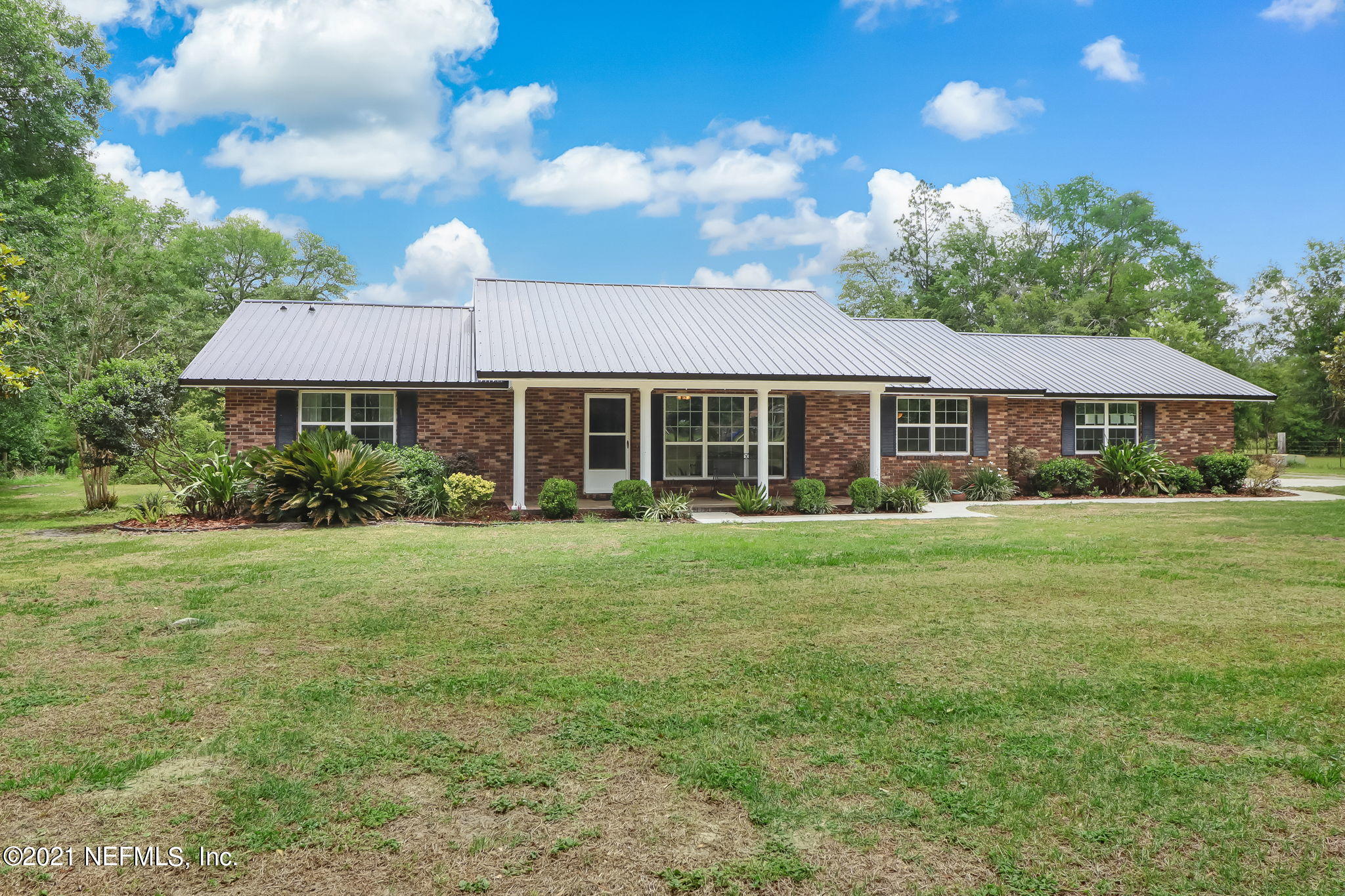 17053 Oak Hill Road Hilliard, FL 32046 - Photo 4 of 45 3