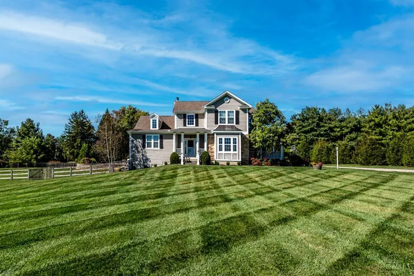 $1,150,000 | 27 Hickory Meadows Lane, Lebanon, OH 45036