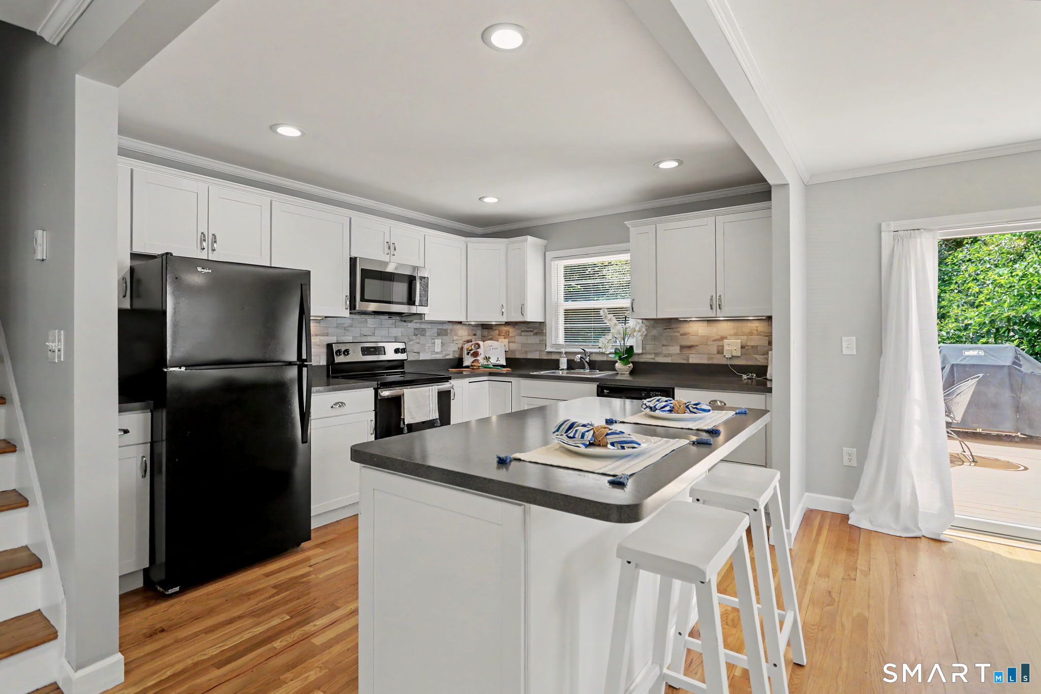 143 Ranch Drive Bridgeport, CT 06606 - Photo 9 of 32