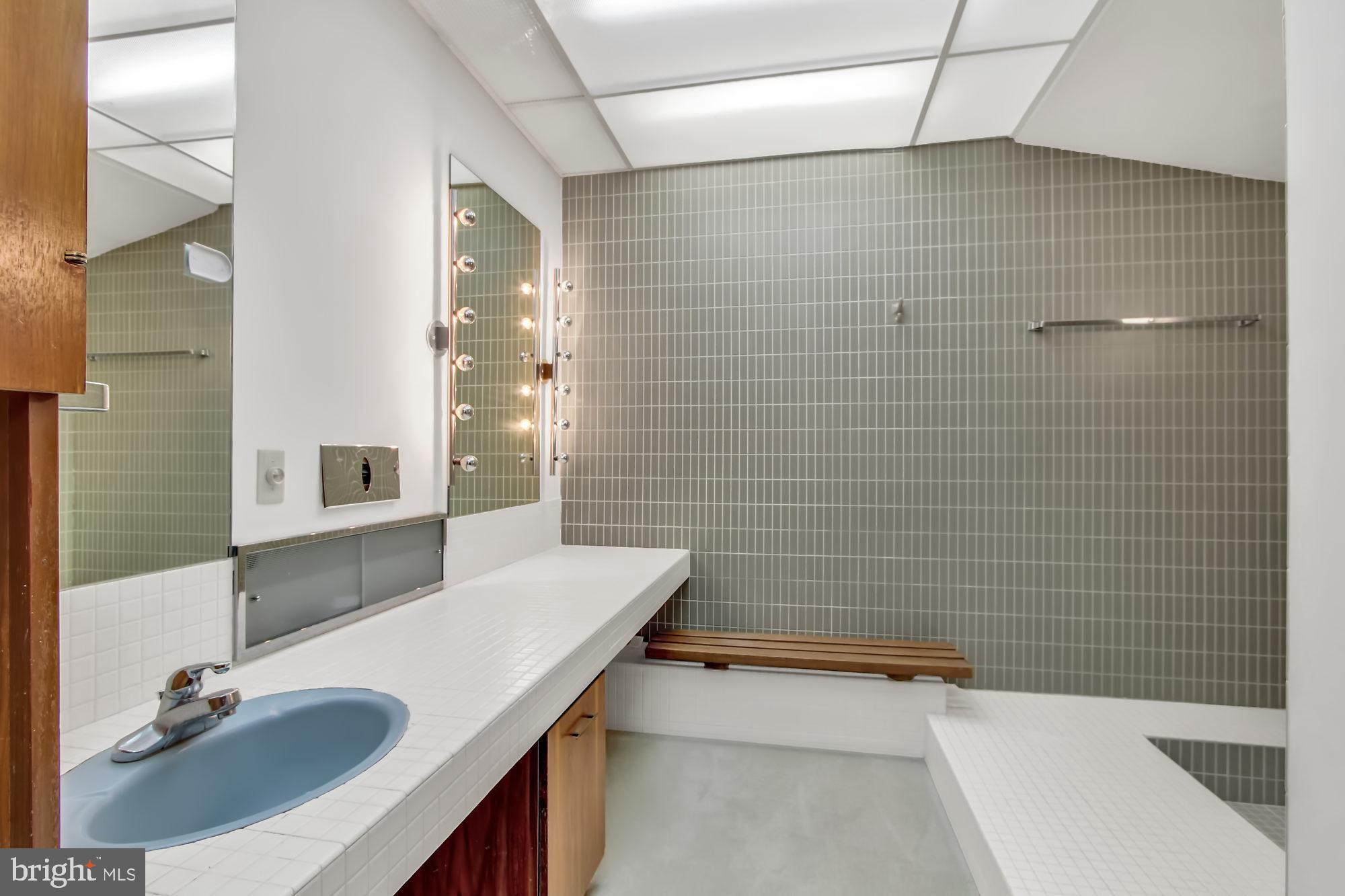 4321 Valley View Road Harrisburg, PA 17112 - Photo 18 of 35 Gallery Image 18