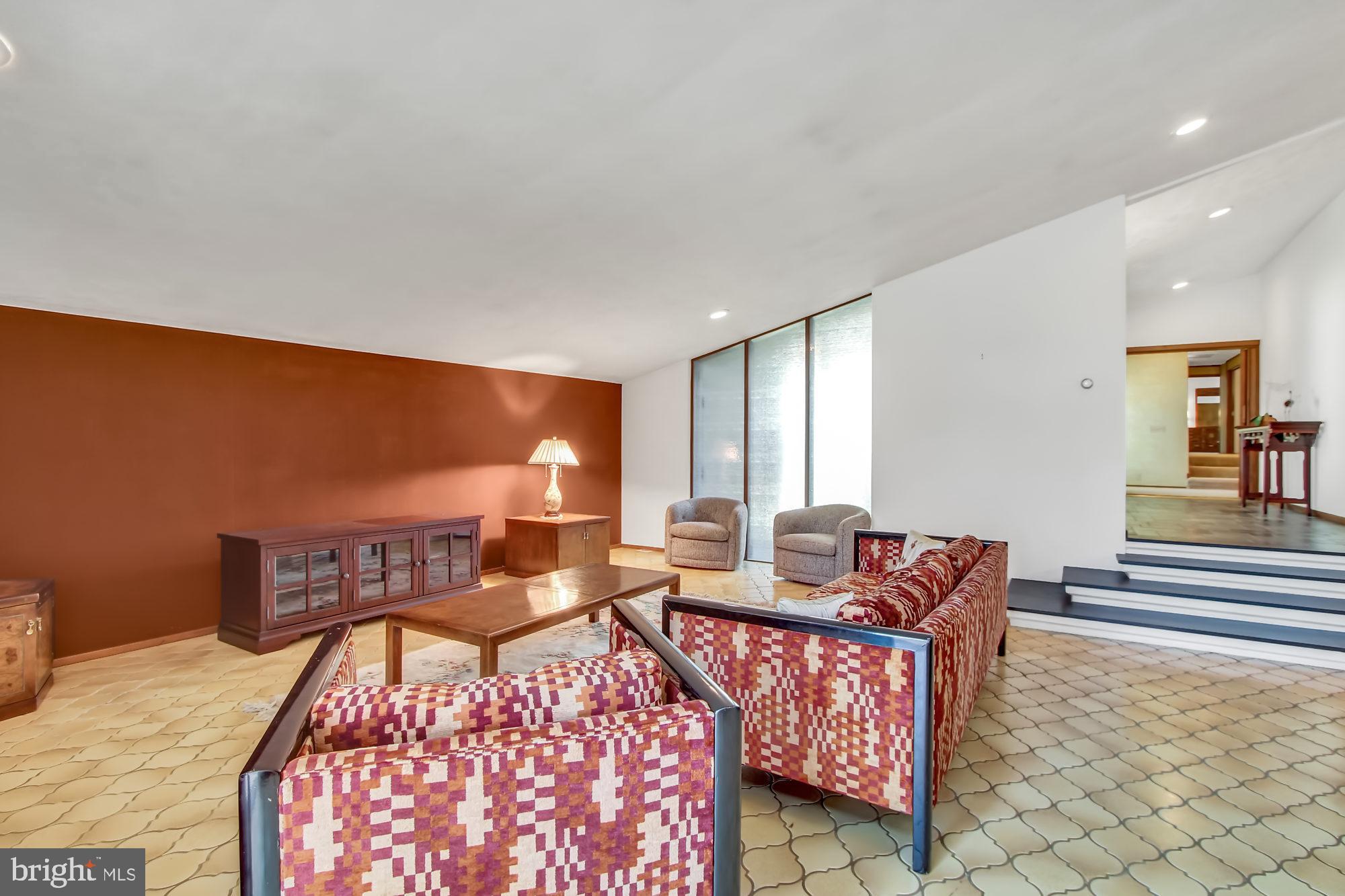 4321 Valley View Road Harrisburg, PA 17112 - Photo 6 of 35 Gallery Image 6