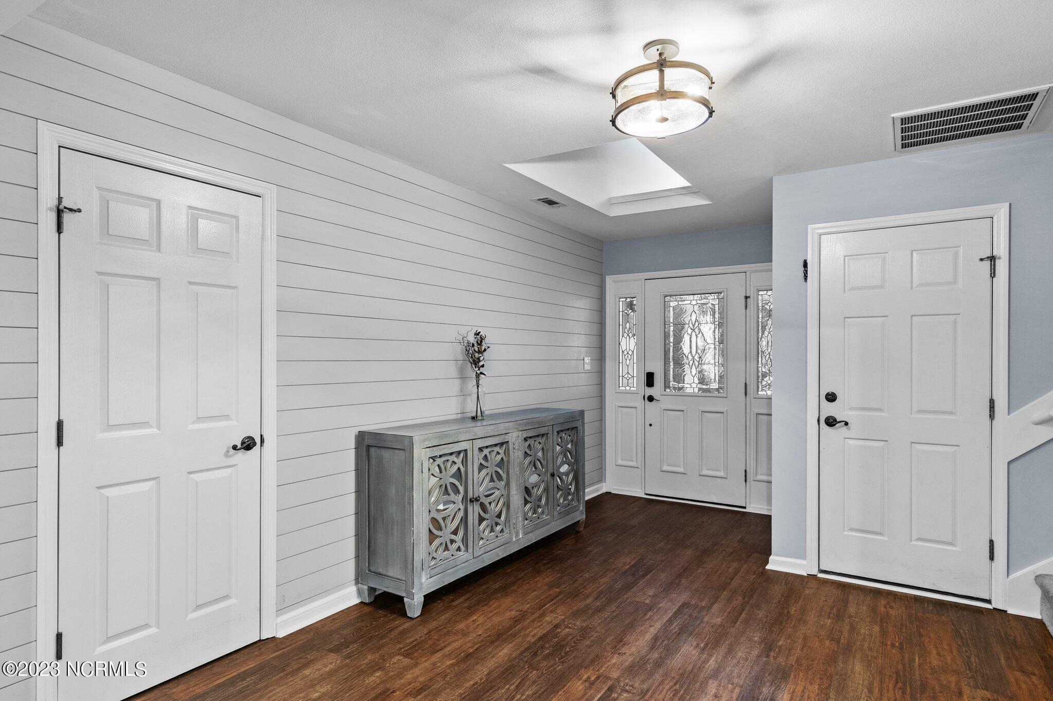 107 Shady Path Cedar Point, NC 28584 - Photo 22 of 60 19-web-or-mls-_S3A8191