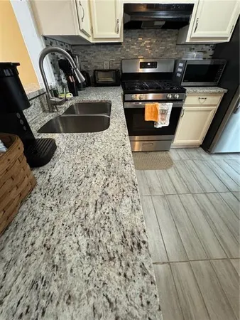 $2,050 | 2578 Shadowbrook Drive, Decatur, GA 30034