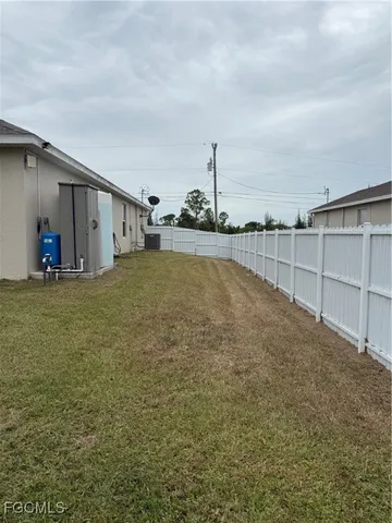 $2,400 | 3833 Northeast 17th Avenue, Cape Coral, FL 33909