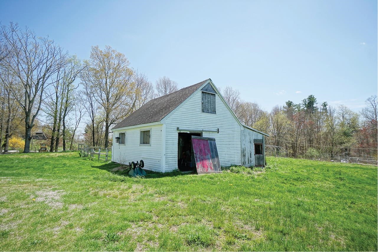 197 Chester Street Chester, NH 03036 - Photo 11 of 48 Gallery Image 11