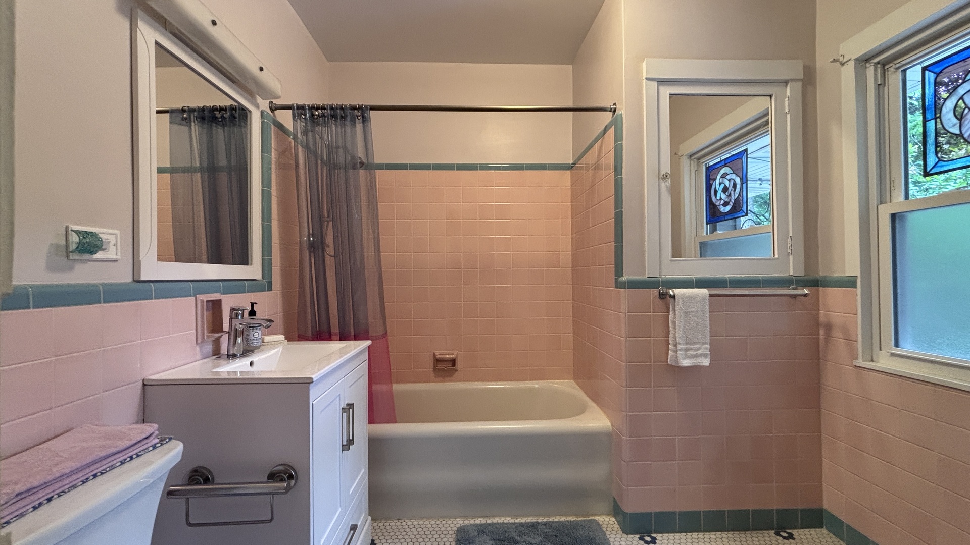389 Addison Road Riverside, IL 60546 - Photo 8 of 15