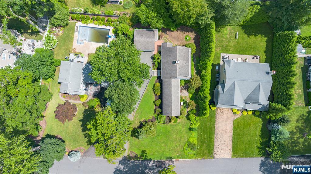 139 Norma Road Harrington Park, NJ 07640 - Photo 34 of 37 Gallery Image 34