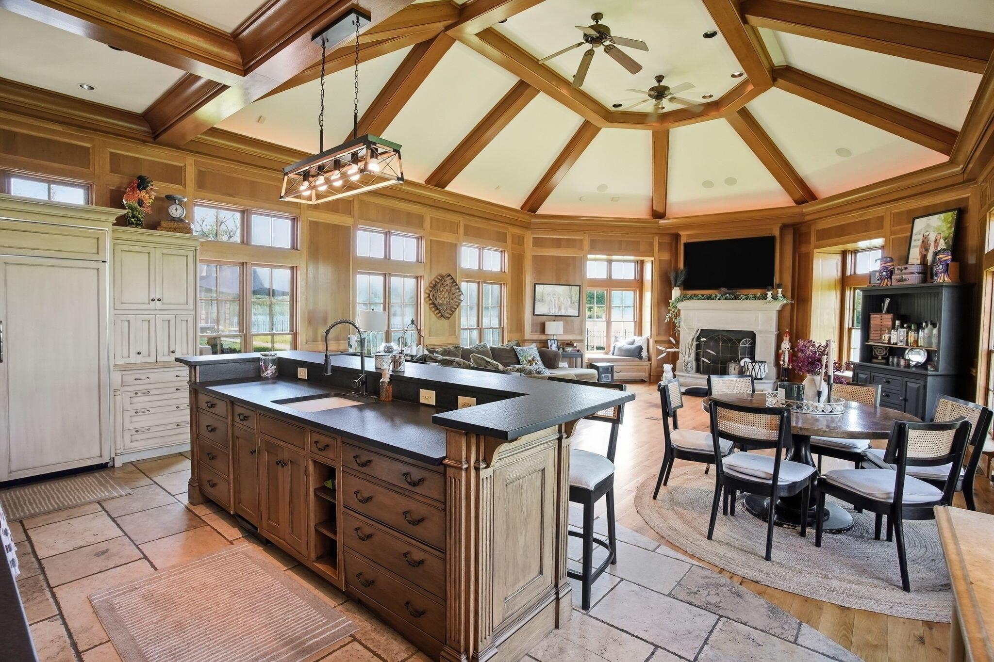 12300 Croton Road Croton, OH 43013 - Photo 10 of 48 Kitchen