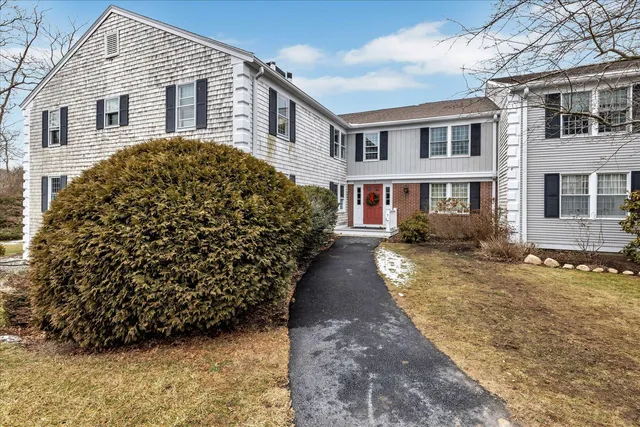 $394,000 | 3 Highview Drive, Sandwich, MA 02563
