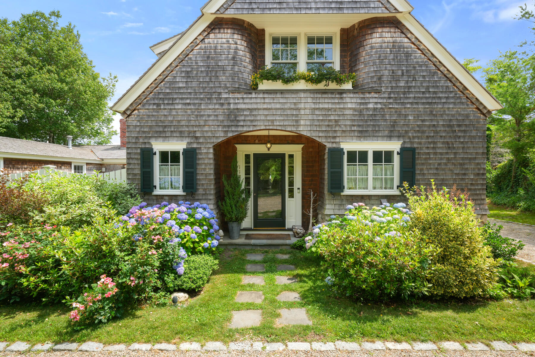 112 Wading Place Road Mashpee, MA 02649 - Photo 7 of 58 DSC01033