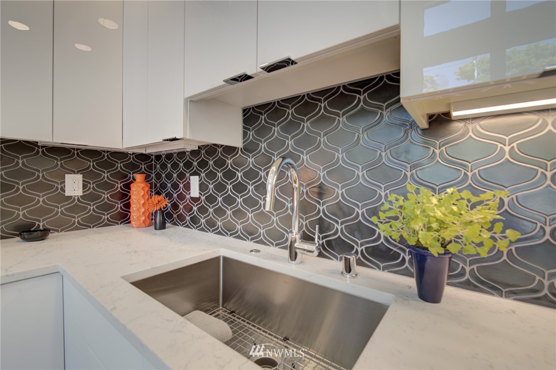 2615 Northwest 60th Street Seattle, WA 98107 - Photo 7 of 24