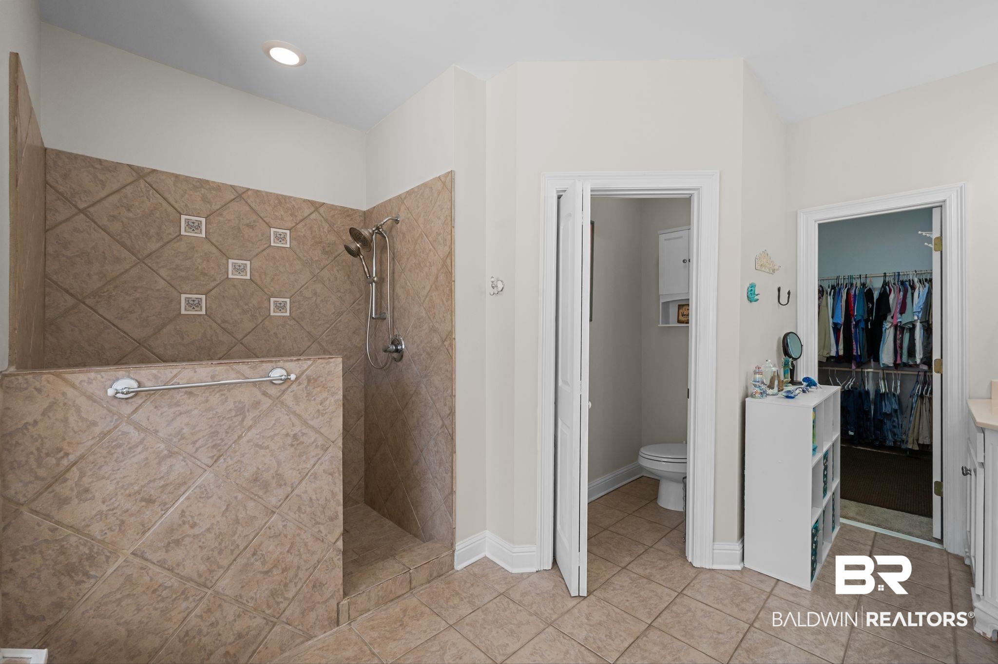 16288 Ferry Road Fairhope, AL 36532 - Photo 20 of 55 Bathroom