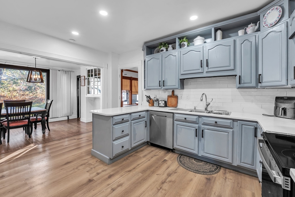 27 Chase Street Orange, MA 01364 - Photo 7 of 41