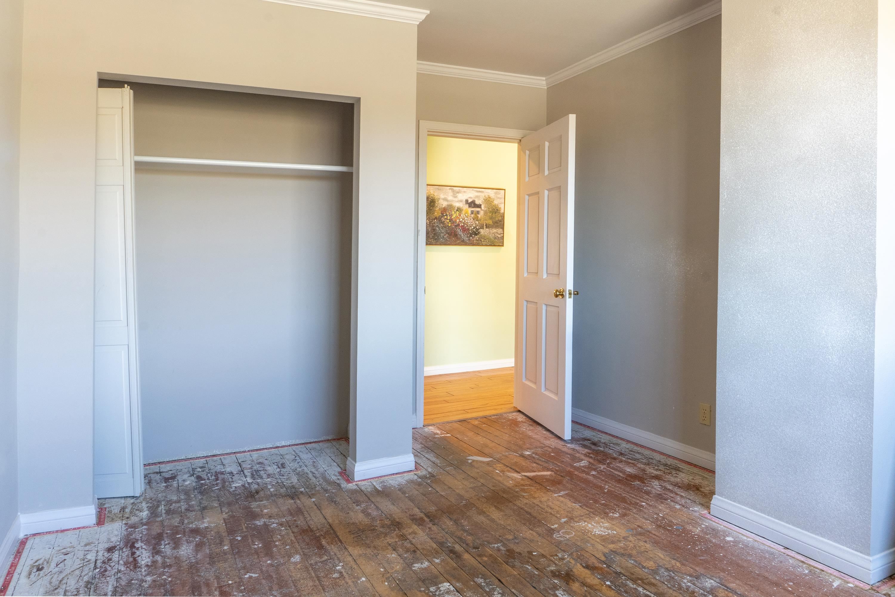 416 Wilson Creek Road Lee Vining, CA 93541 - Photo 37 of 64 a view of an empty room and closet area