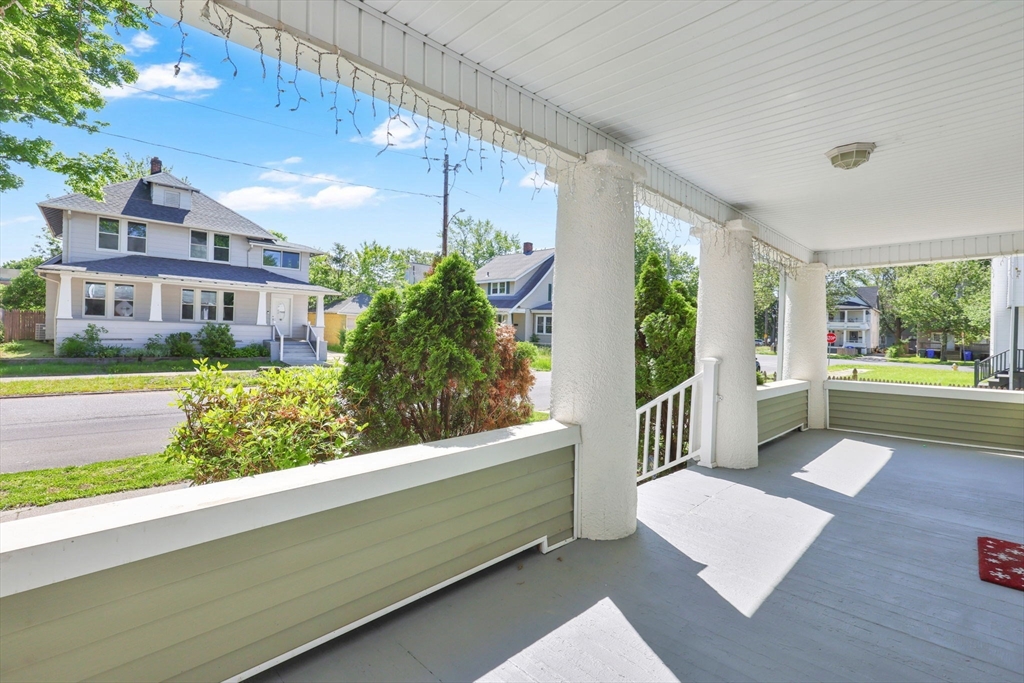 14 Herman Street Springfield, MA 01108 - Photo 4 of 42