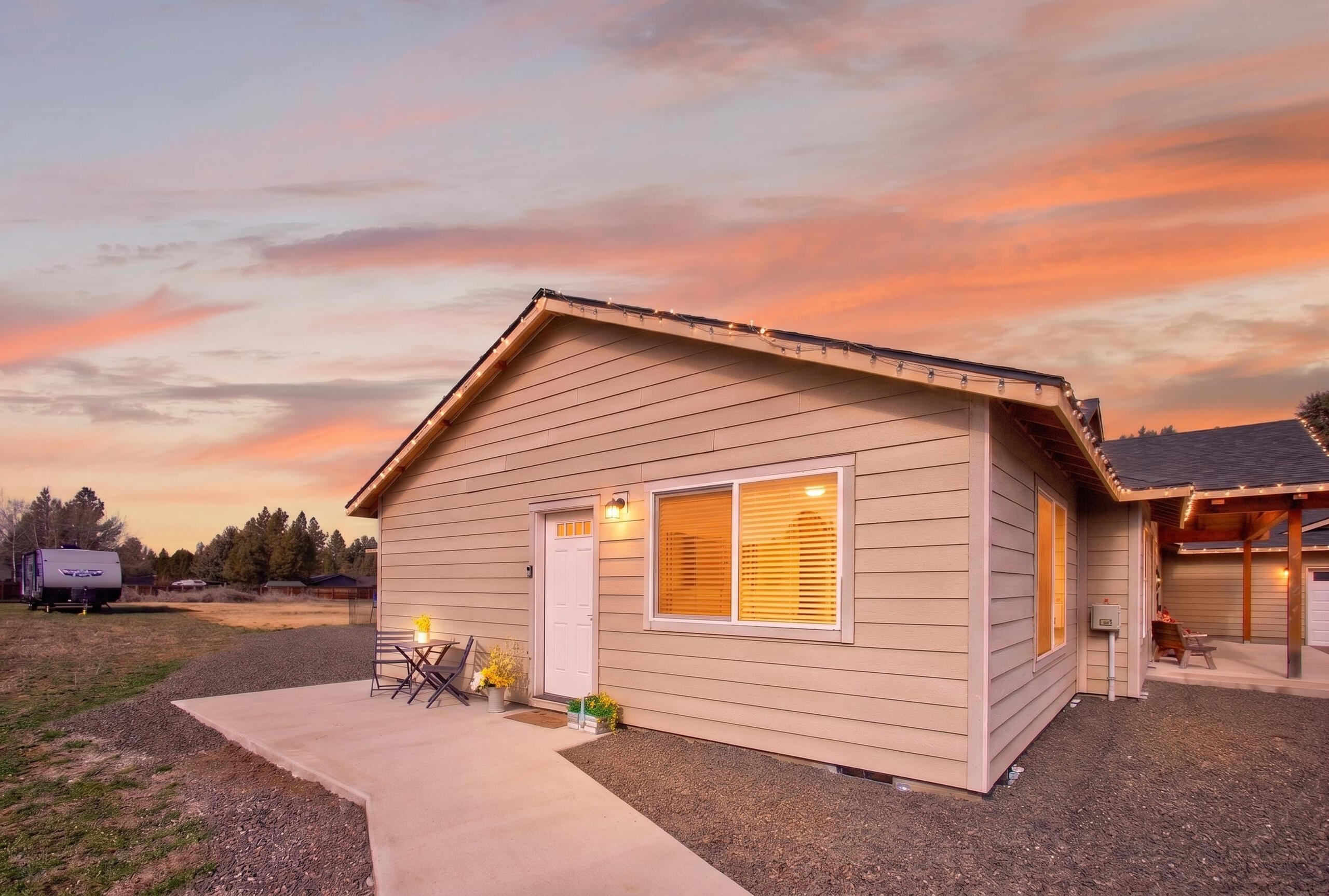 61112 Ferguson Road Bend, OR 97702 - Photo 3 of 47 AirBNB entrance