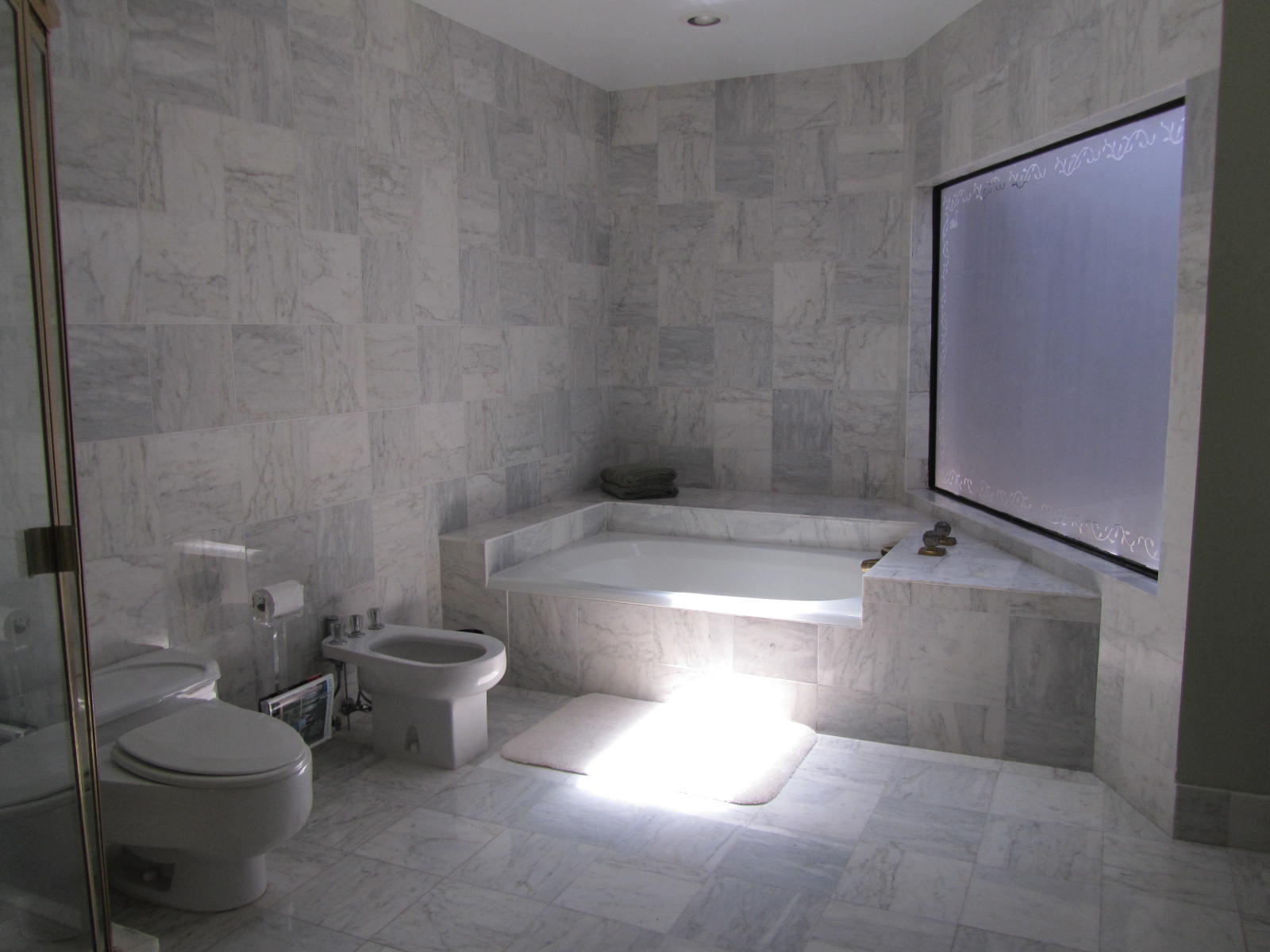 22588 Esplanada Circle Boca Raton, FL 33433 - Photo 30 of 45 Master bathroom