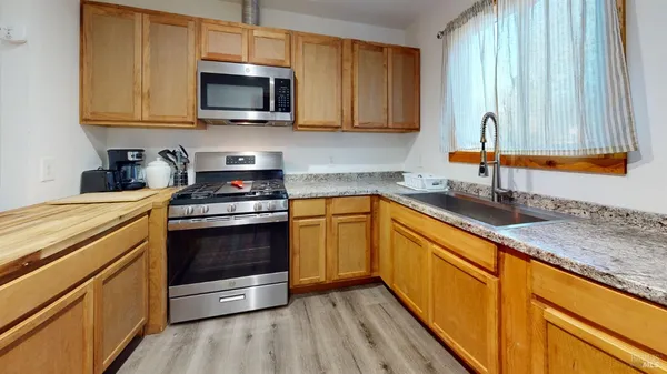 $285,000 | 1920 Branscomb Road, Laytonville, CA 95454