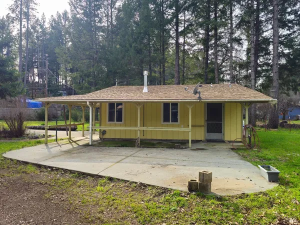 $285,000 | 1920 Branscomb Road, Laytonville, CA 95454