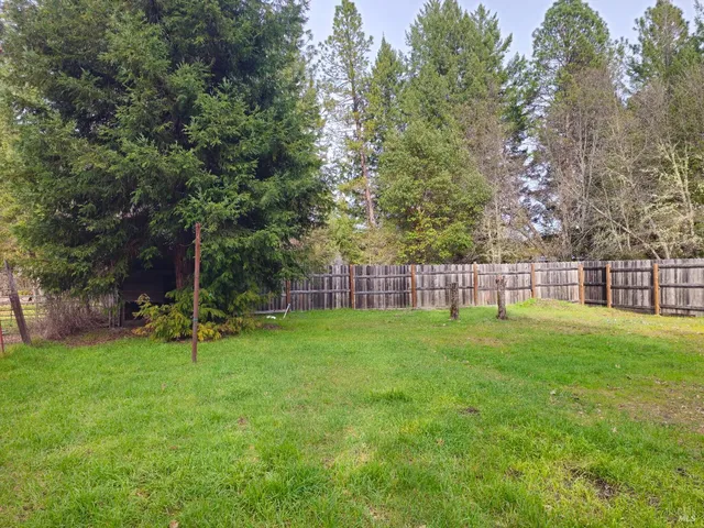$300,000 | 1920 Branscomb Road, Laytonville, CA 95454