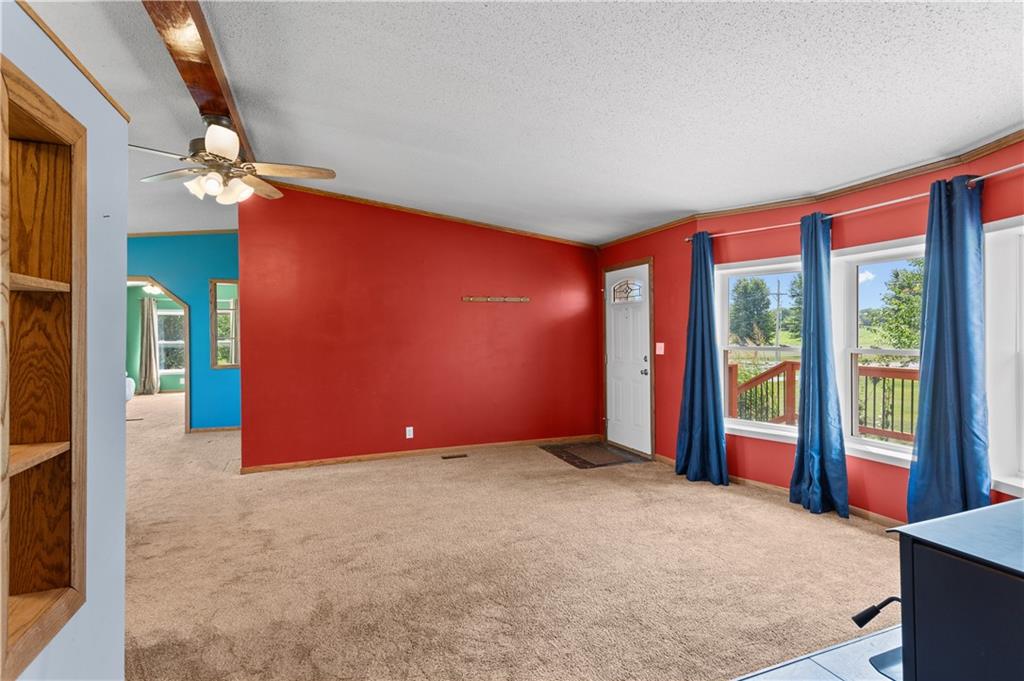 15038 Fairmount Road Basehor, KS 66007 - Photo 11 of 36