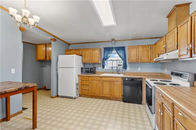 $500,000 | 15038 Fairmount Road, Basehor, KS 66007