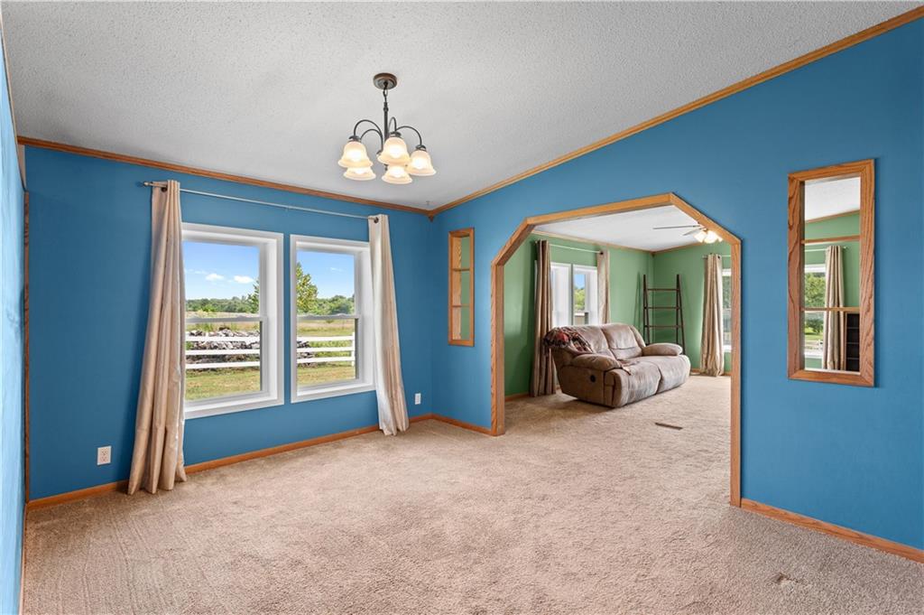 15038 Fairmount Road Basehor, KS 66007 - Photo 15 of 36