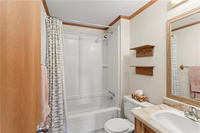 $500,000 | 15038 Fairmount Road, Basehor, KS 66007