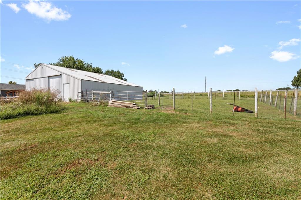 15038 Fairmount Road Basehor, KS 66007 - Photo 34 of 36