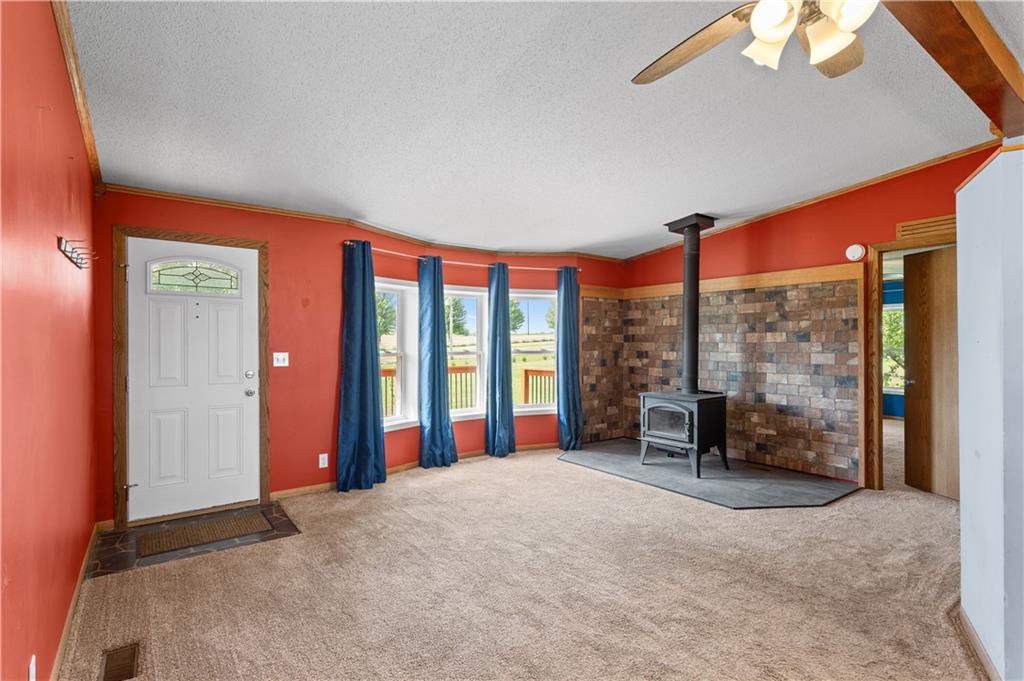 15038 Fairmount Road Basehor, KS 66007 - Photo 10 of 36