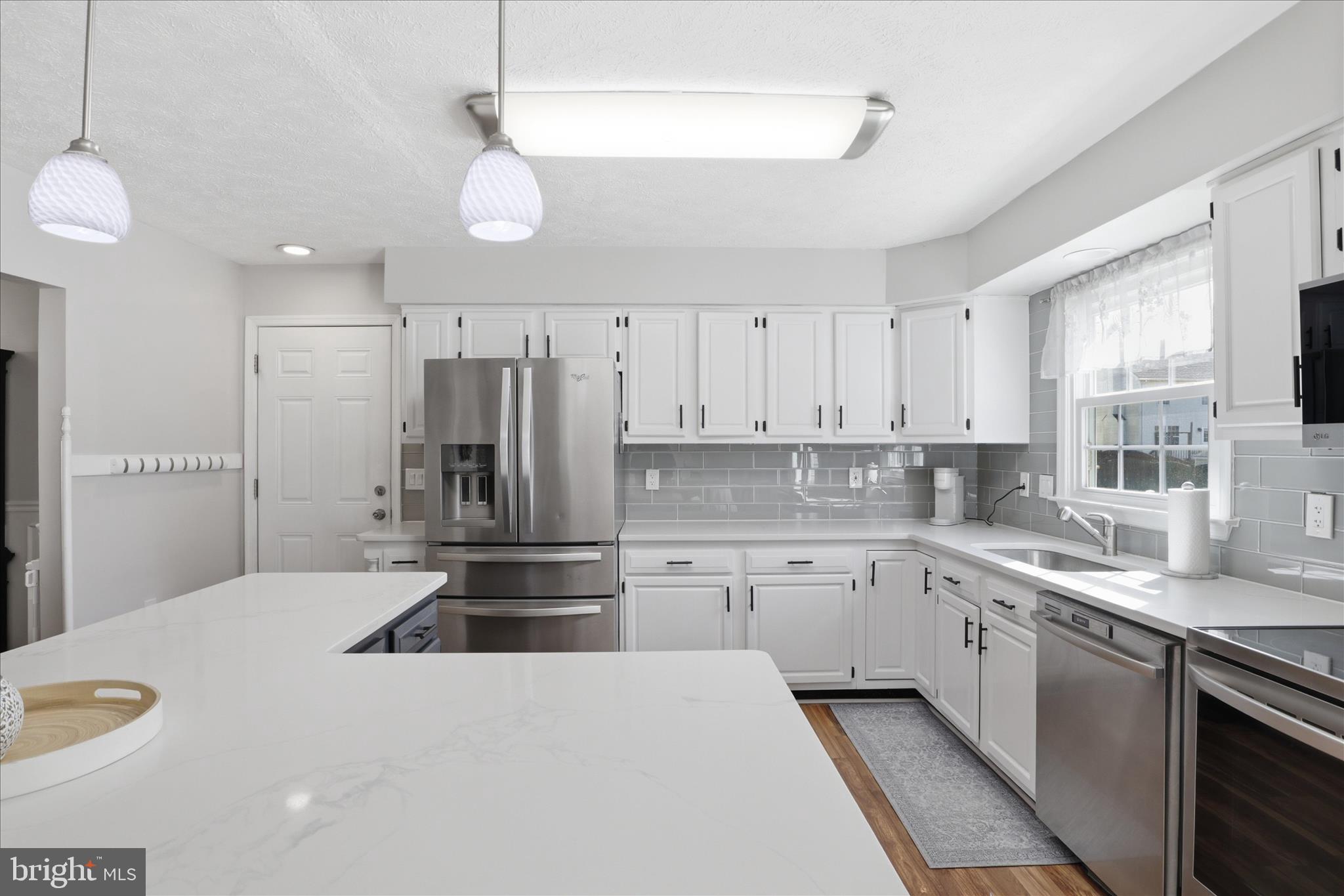 10410 Labrador Loop Manassas, VA 20112 - Photo 13 of 69 9