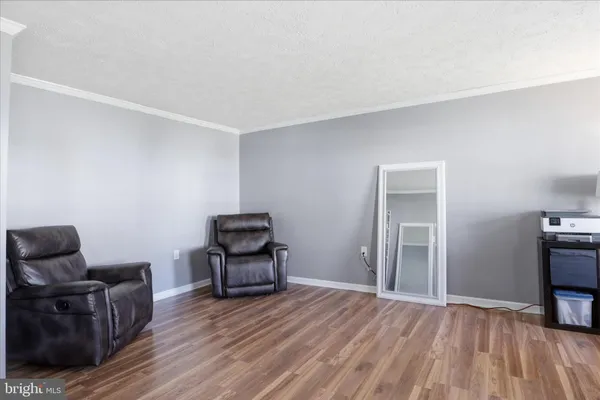 $690,000 | 10410 Labrador Loop, Manassas, VA 20112