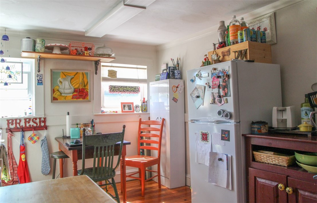 826 Main Street Warren, RI 02885 - Photo 12 of 20 2nd Floor Kitchen