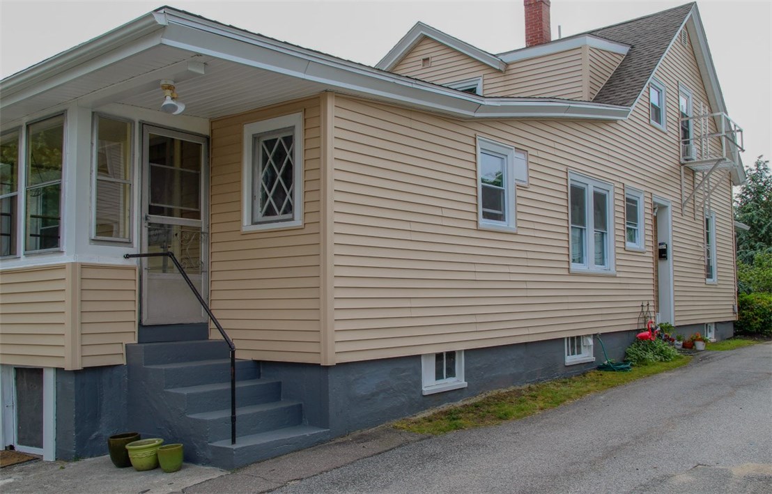 826 Main Street Warren, RI 02885 - Photo 16 of 20 Exterior Side & Rear Entry
