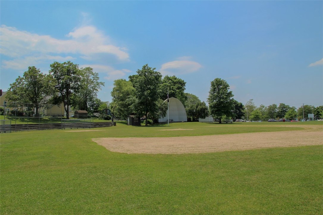 826 Main Street Warren, RI 02885 - Photo 17 of 20 Nearby Burr's Hill Park