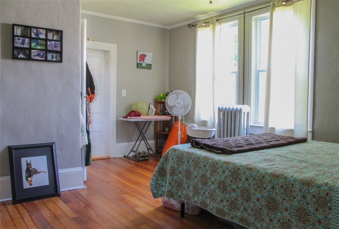 826 Main Street Warren, RI 02885 - Photo 8 of 20 1st Floor Master Bedroom