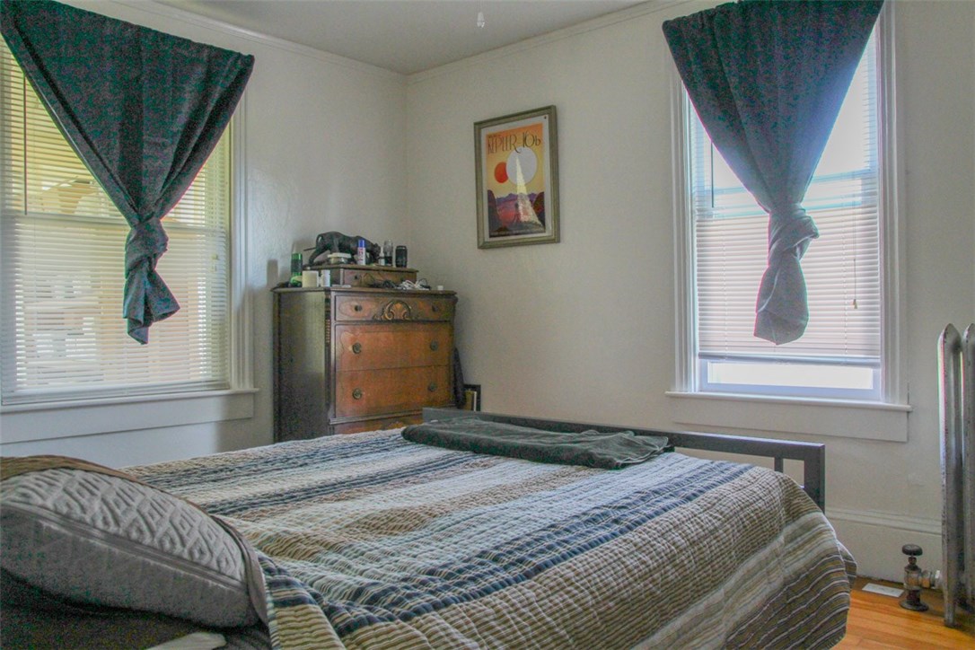 826 Main Street Warren, RI 02885 - Photo 9 of 20 1st Floor, 2nd Bedroom