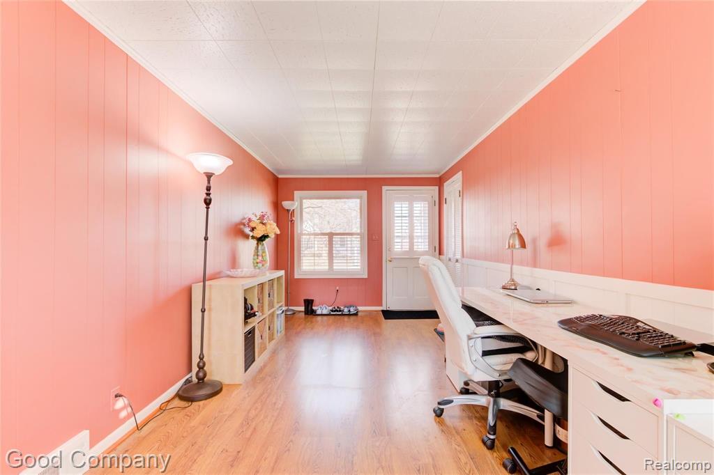 1859 Oxford Road Grosse Pointe Woods, MI 48236 - Photo 34 of 47