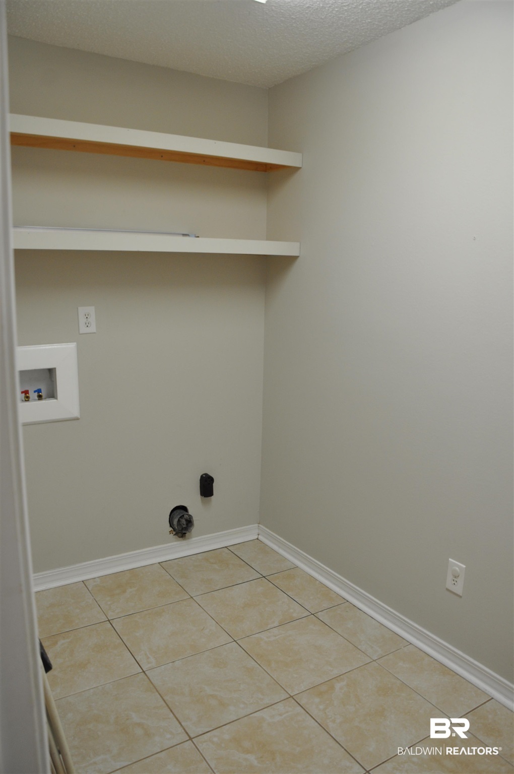25393 Monarch Court Loxley, AL 36551 - Photo 26 of 45 Laundry