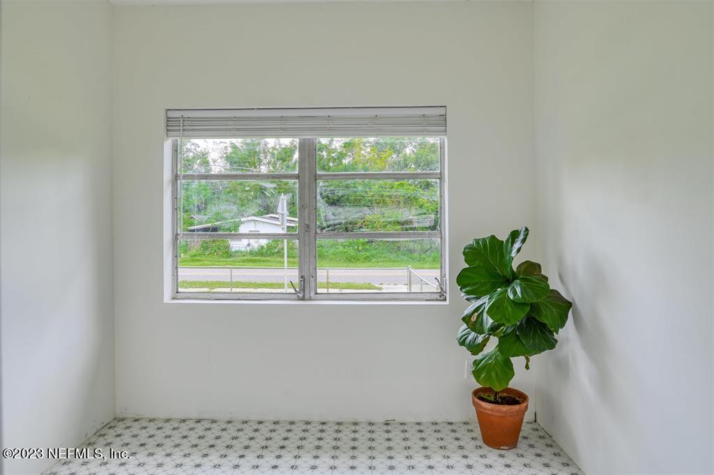 4602 Spring Glen Road Jacksonville, FL 32207 - Photo 8 of 32 -48389-14
