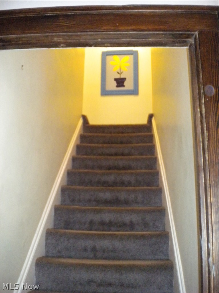 3044 Yorkshire Road Cleveland, OH 44118 - Photo 15 of 27 Gallery Image 15