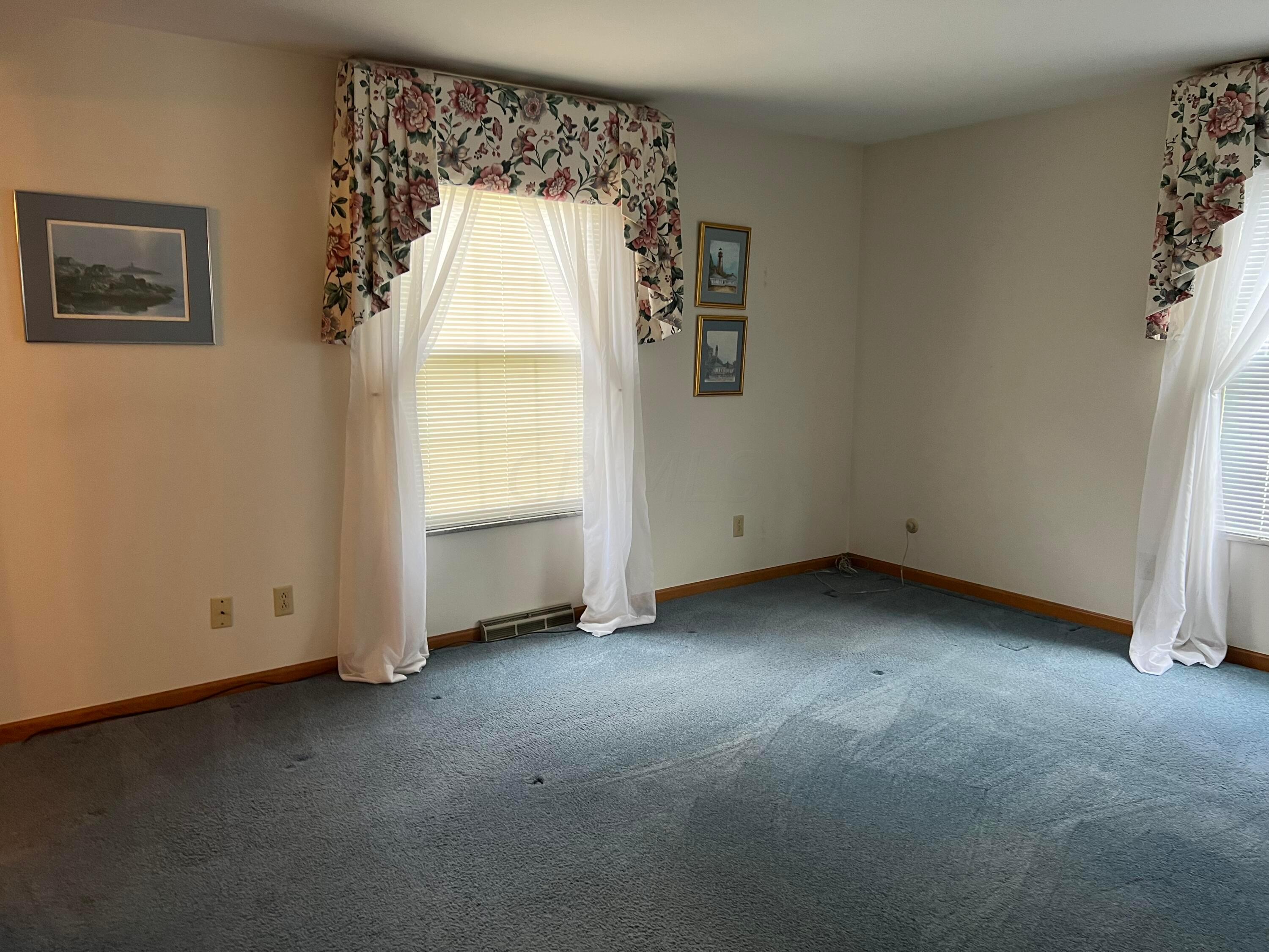 558 Old Coach Road Westerville, OH 43081 - Photo 7 of 12 IMG_3871
