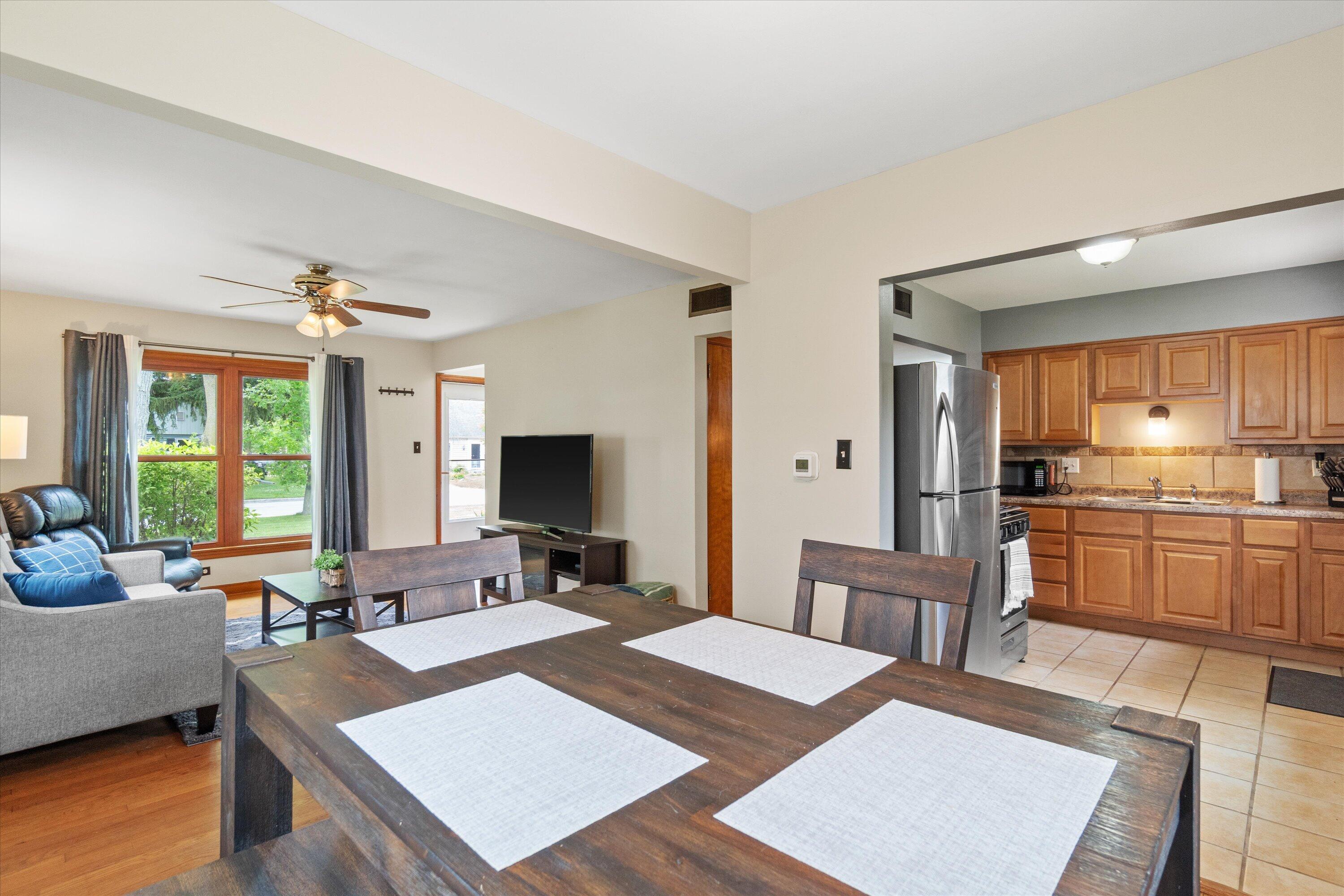 4342 Glenway Street Wauwatosa, WI 53222 - Photo 15 of 27 Great natural light and open concept