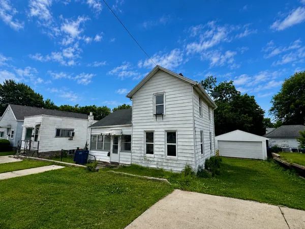$140,000 | 1422-1426 5th Street, LaSalle, IL 61301