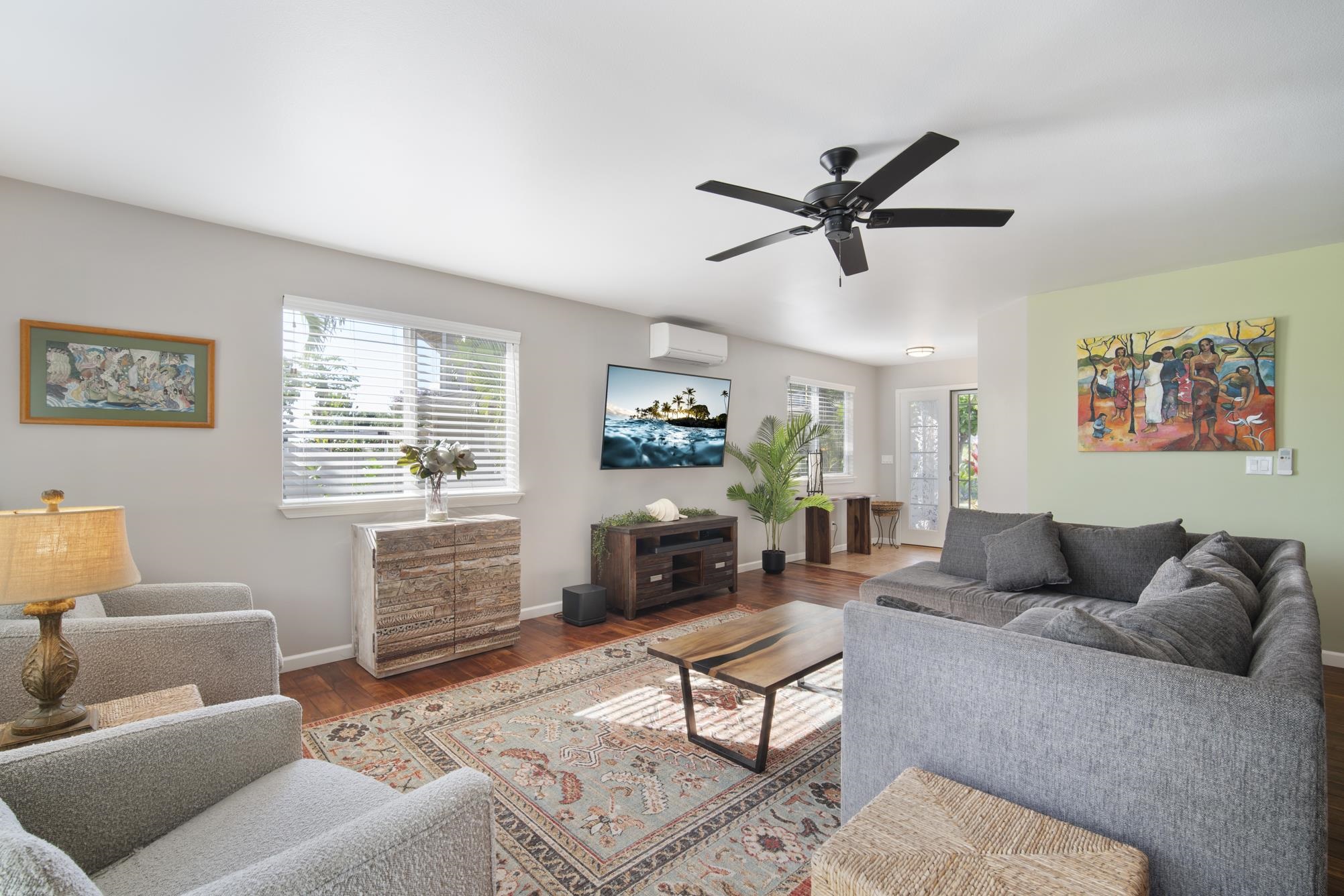 223 Lau Oliwa Loop, Unit 38 Wailuku, HI 96793 - Photo 13 of 50 a living room with furniture and a large window