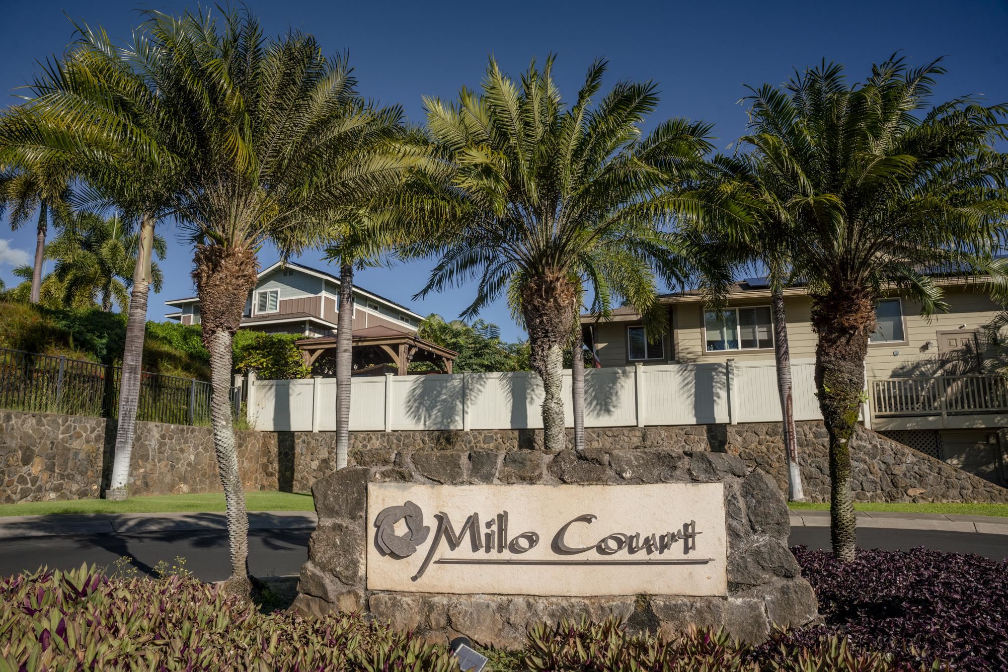 223 Lau Oliwa Loop, Unit 38 Wailuku, HI 96793 - Photo 34 of 50 a view of outdoor space with sign board