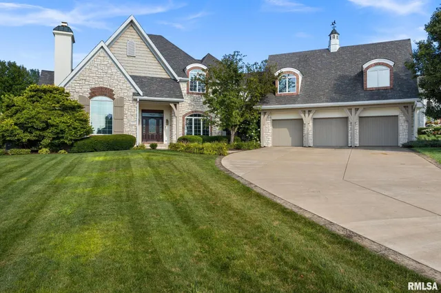 $949,000 | 2233 West Augusta Drive, Dunlap, IL 61525